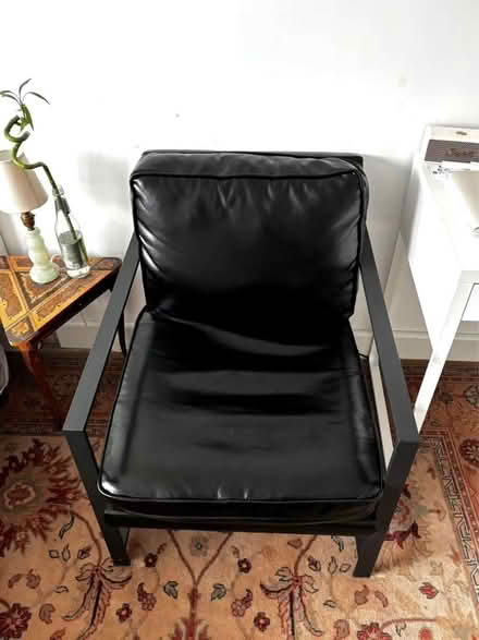 Photo of free Black leather chair (SW1V 4ET) #2