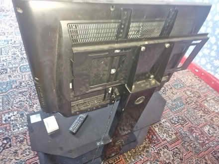 Photo of free LG TV and stand (West Bromwich B70) #3