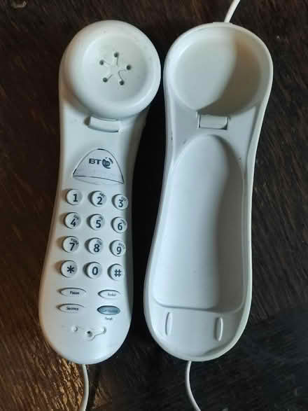 Photo of free BT Duet 20 telephone handset and cradle (Littleover DE23) #2