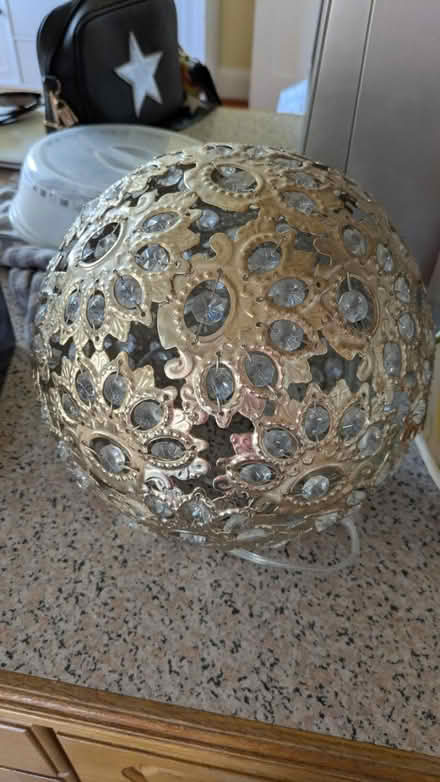 Photo of free Spherical lamp (BR1) #2