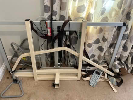 Photo of free Mattress Elevator DM300 HC2 (CV47 7RL) #2