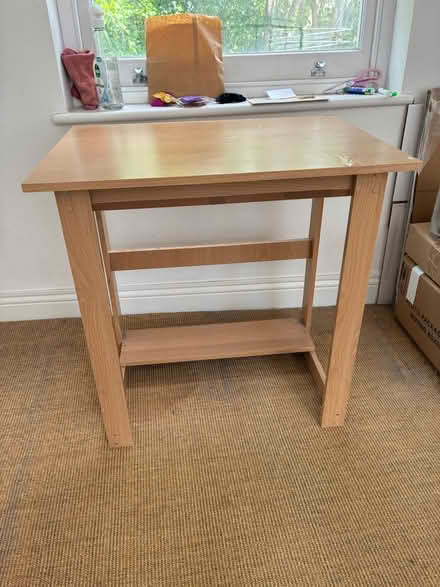 Photo of free Small Desk (Highbury Barn N5) #1