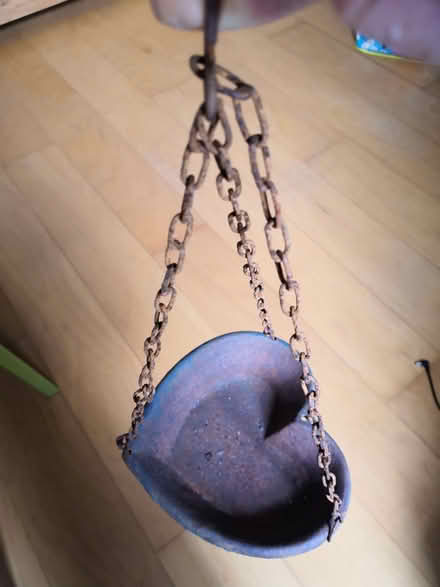 Photo of free Small hanging birdbath (Grandpont OX1) #4