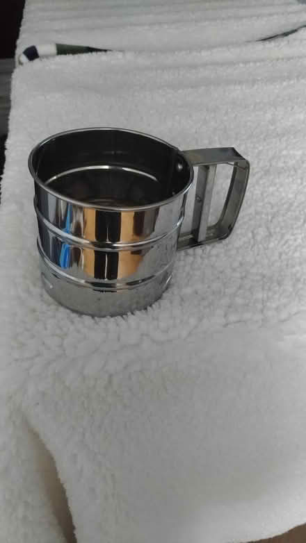 Photo of free 1 Cup Flour Sifter (Toronto, East York) #1