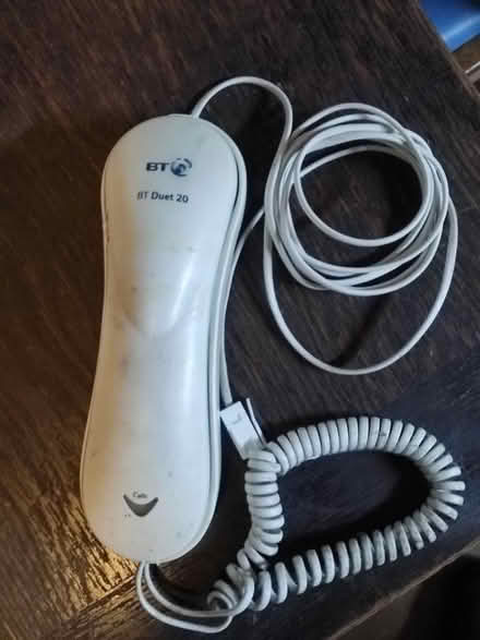 Photo of free BT Duet 20 telephone handset and cradle (Littleover DE23) #1