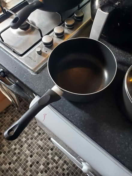 Photo of free Assorted Pans (Alexandra Park M14) #3