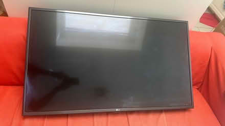 Photo of free LG 43 Inches TV (Petts Wood BR5) #2
