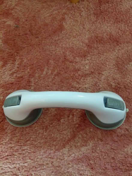Photo of free Suction handle (Rowner PO13) #1