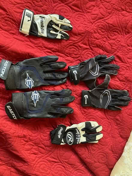Photo of free kids baseball uniform/gear (sausalito) #4