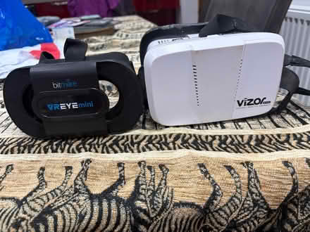 Photo of free Visor virtual reality headset & Virtual reality eye mini (Stanley DE7) #1