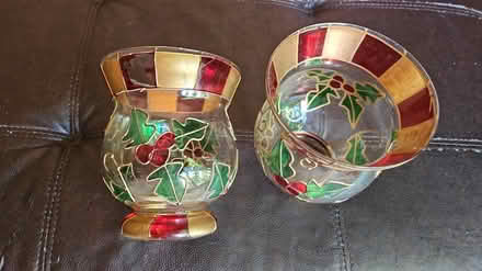 Photo of free Holly design glass (Derry/WinstonChurch/Meadowvale) #1