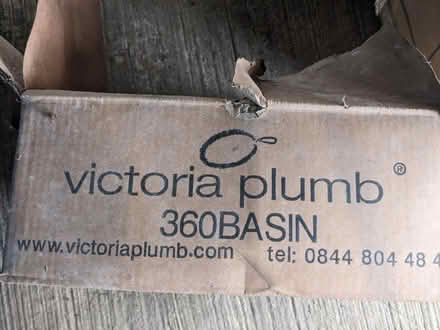 Photo of free Small Basin - brand new in box (Bracknell RG12) #2