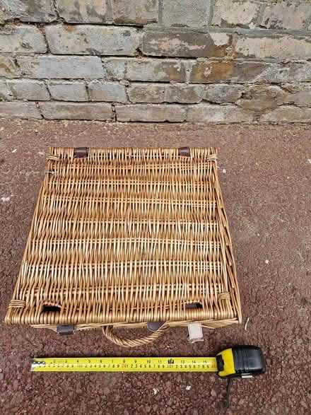 Photo of free Wicker picnic basket (Horace Road Billericay CM11) #2