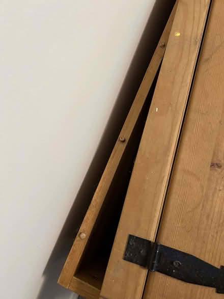 Photo of free Trunk (wood, 89 x 43 x 47 cm) (Jericho OX1) #3