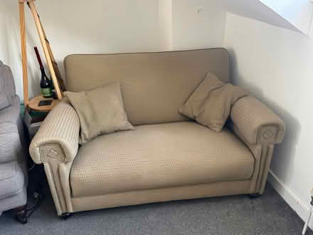 Photo of free Vintage 1920s sofa (SE1) #4