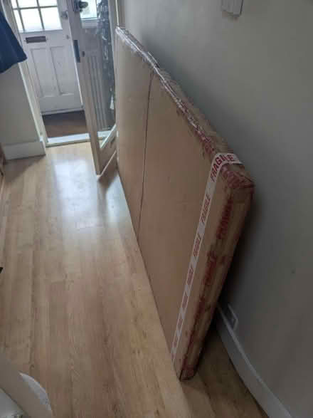 Photo of free Ready to paint on canvas (Barnet EN5) #1