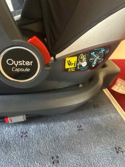 Photo of free Car seat and Isofix base (Hook KT9) #2