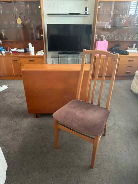 Photo of free Table and 4 chairs (Barnet, Stirling Corner WD6) #1