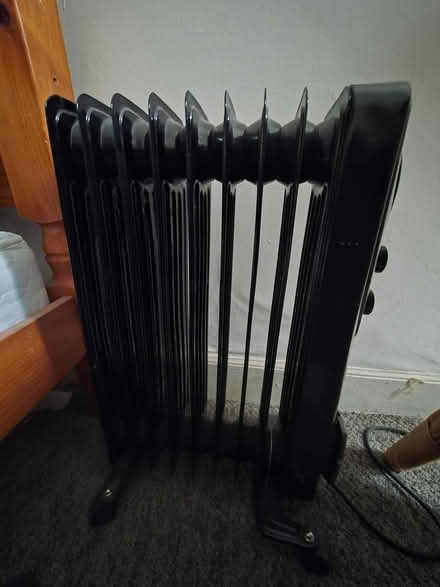 Photo of free radiators / heaters (G75 8HZ) #1