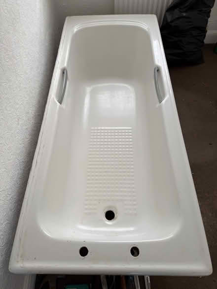 Photo of free Bath tub (Lyndon Green B26) #3