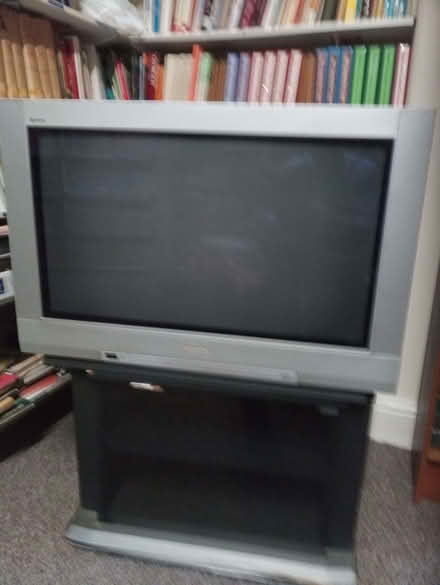 Photo of free TV (Notting Hill Gate W2) #2