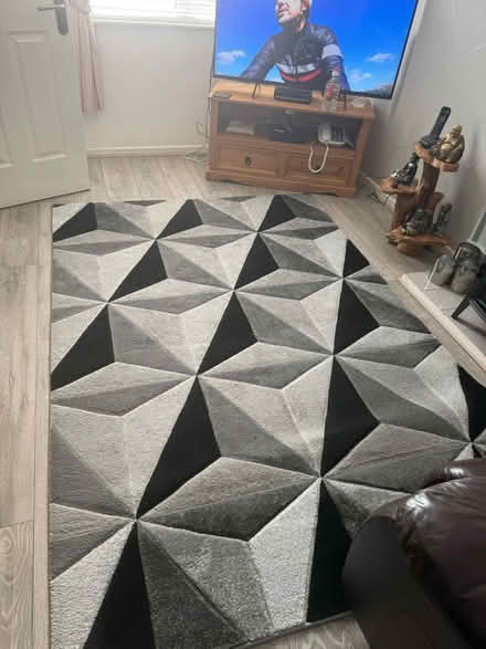 Photo of free Black grey rug (B42 great Barr) #2
