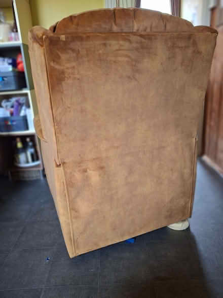 Photo of free Gold armchair (Alexandra Park M14) #4