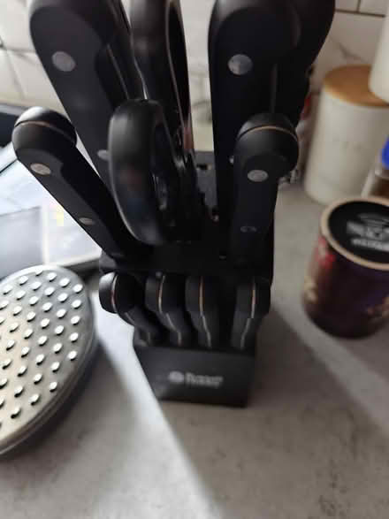 Photo of free Knife block (BD10) #1