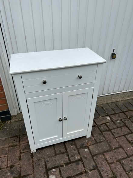 Photo of free White wooden cabinet (Mapperley Plains NG3) #3