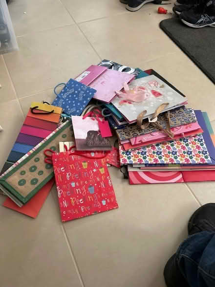 Photo of free Numerous gift bags of various sizes (Digswell AL6) #1