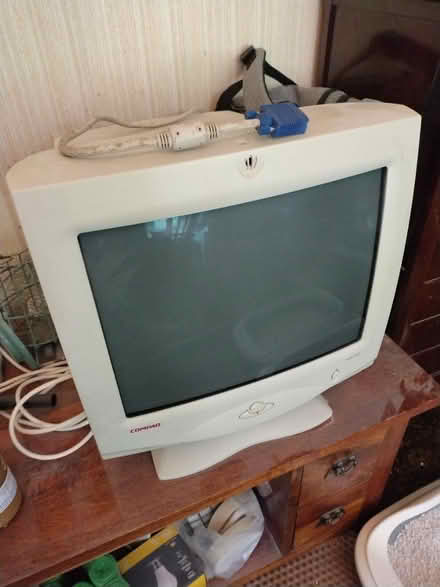 Photo of free Old computer monitor (Finchley Central N3) #1