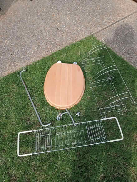 Photo of free Bathroom items (Clapham MK41) #1