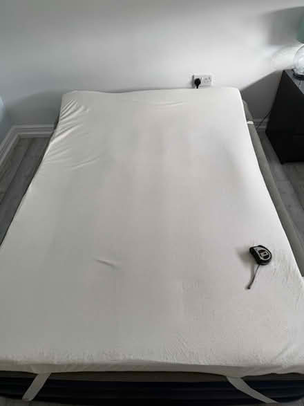 Photo of free Small Double 3/4 Mattress Topper (CH66) #1