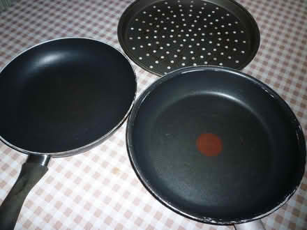 Photo of free Two frying pan and pizza tray (welling DA16) #1