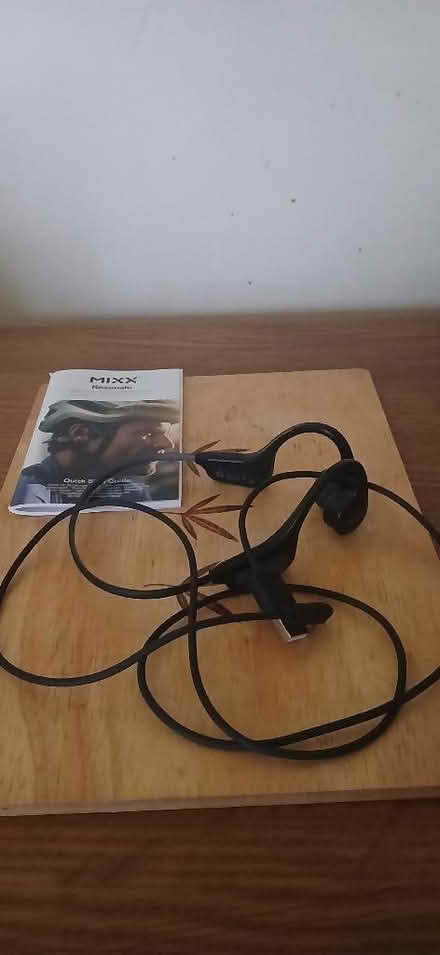 Photo of free Bluetooth headphones (Perivale UB6) #1