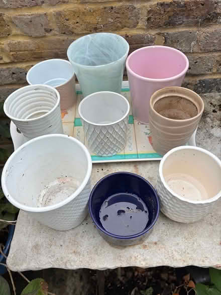 Photo of free Ceramic pots (Teddington Tw11) #2