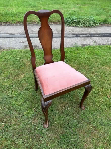 Photo of free Chair with pink seat (Empingham Le15) #1