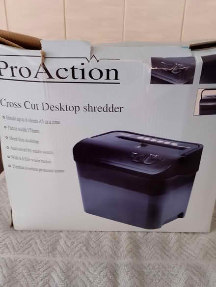 Photo of free Pro Action Desk Top Shredder (Bransford WR6) #1