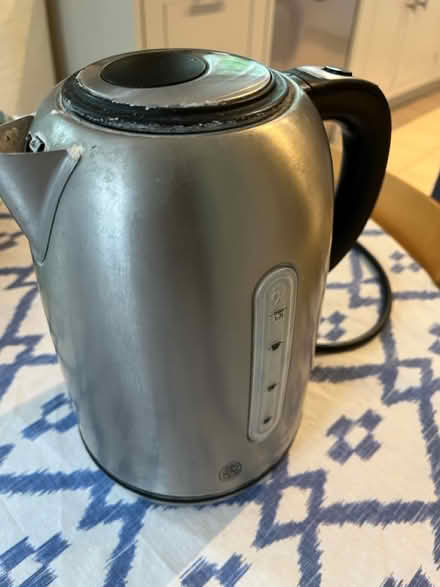 Photo of free Kettle (Ealing Common W5) #1