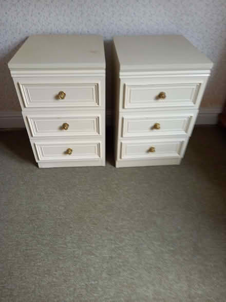 Photo of free 2 Small Chest Of Drawers (Alfrick WR6) #2