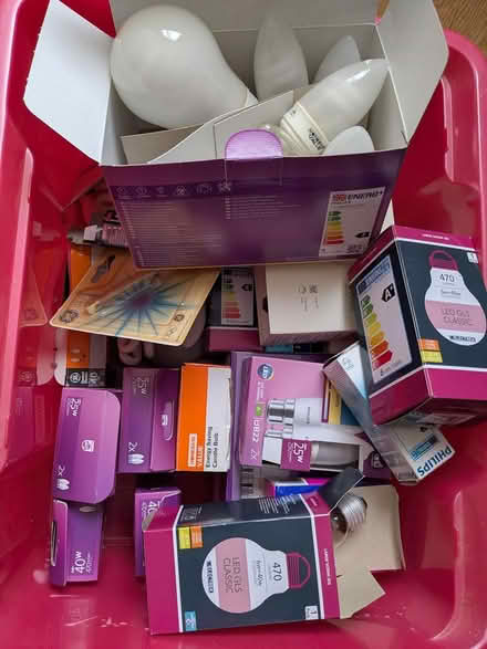 Photo of free Misc lightbulbs (Ickleford) #1