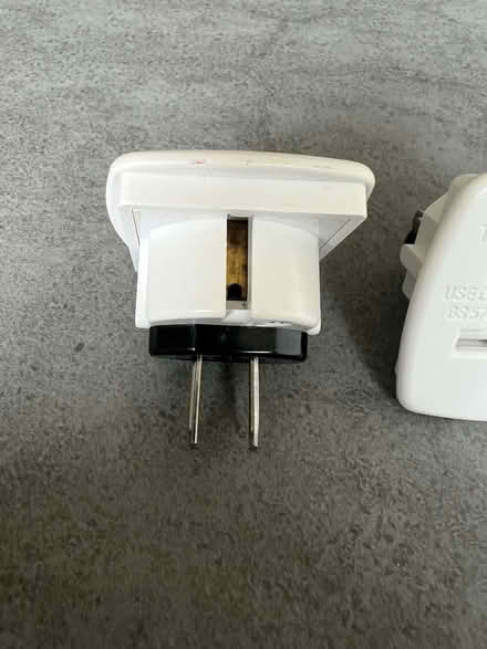 Photo of free UK to US travel adaptors (Mill Green AL7) #2