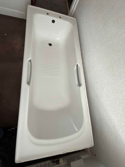 Photo of free Bath tub (Lyndon Green B26) #1