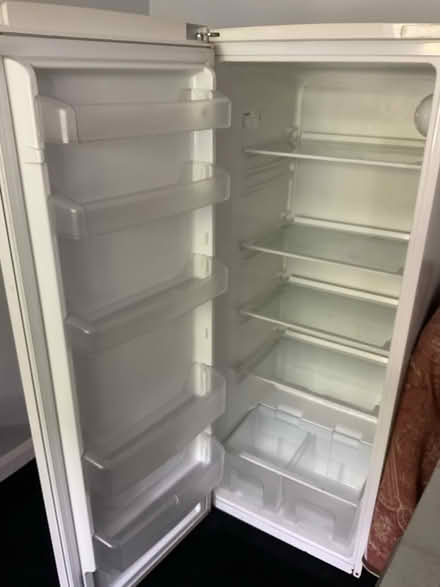Photo of free Beko fridge (Wilmslow SK9) #3
