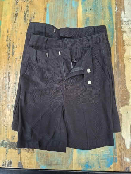 Photo of free Black school shorts 5-6yo (Tilehurst RG30) #1