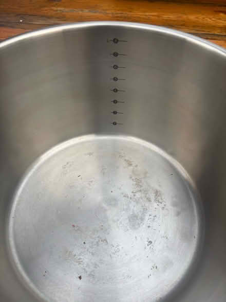 Photo of free Large 8L saucepan Marco Pierre White (Comberton DY10) #2