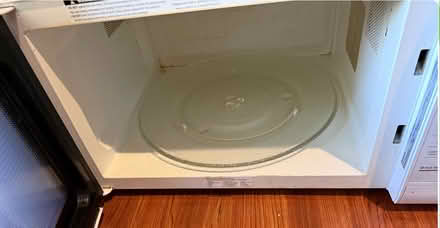 Photo of free Microwave - works (Fremont Ave) #3