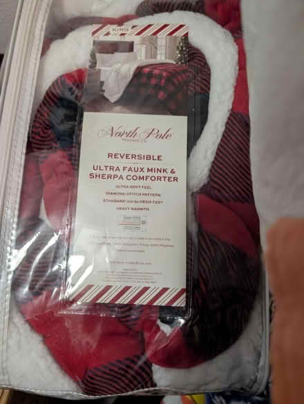 Photo of free Christmas blanket (Castle hills) #1