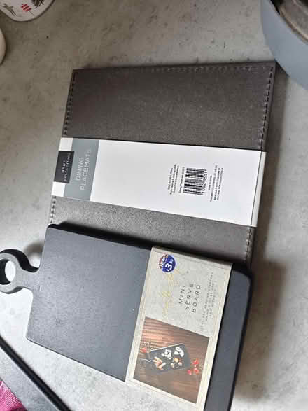 Photo of free Place mats (BD10) #1