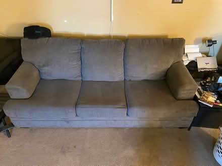 Photo of free CouchBed.. Like new (Upper Darby/ Lansdowne) #1